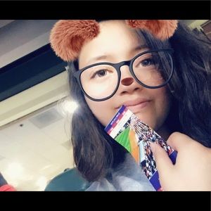 Meet your Posher, Abigail